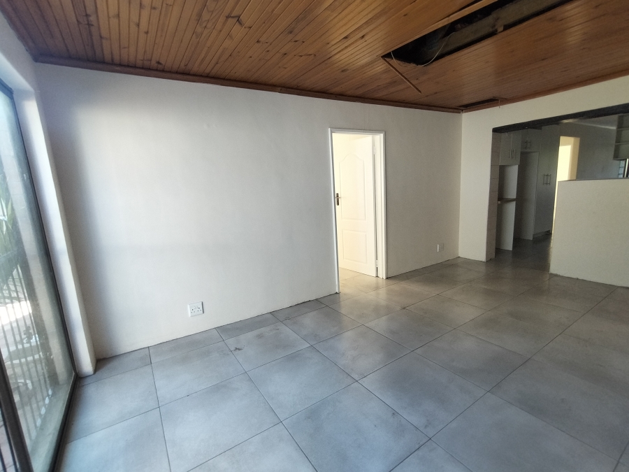 3 Bedroom Property for Sale in Drostdy Park Western Cape